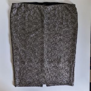 Torrid Skirt shimmery Size 2 (18/20